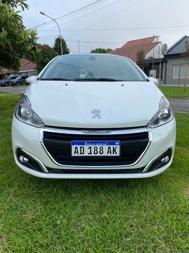 Peugeot 208 1.6 Feline Tiptronic