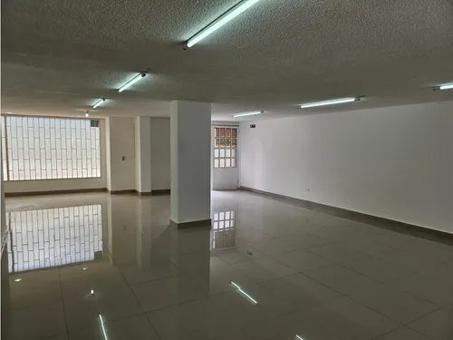 Local En Venta Batan / Recreo De Los Frailes