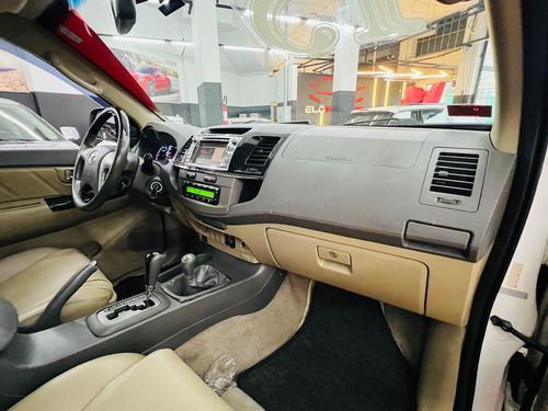 Toyota Hilux 3.0 Srv Cab. Dupla 4x4 Aut. 4p