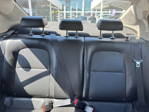 Chevrolet Onix 1.0T PREMIER 4X2 AT 4P