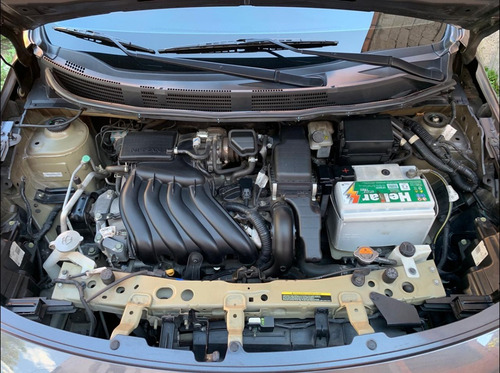 Nissan Versa Unique 1.6 Manual 2016