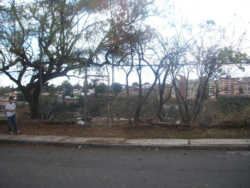 Terreno Panorámico Al Norte De La Ciudad