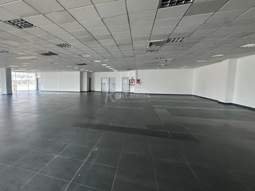 Local En Arriendo En Centro. Cod A776021