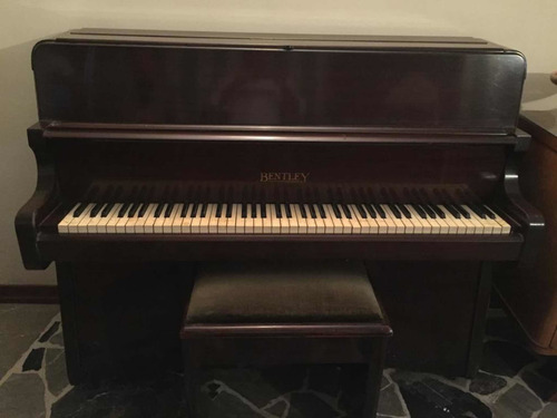 Imagen 2 de 9 de Piano