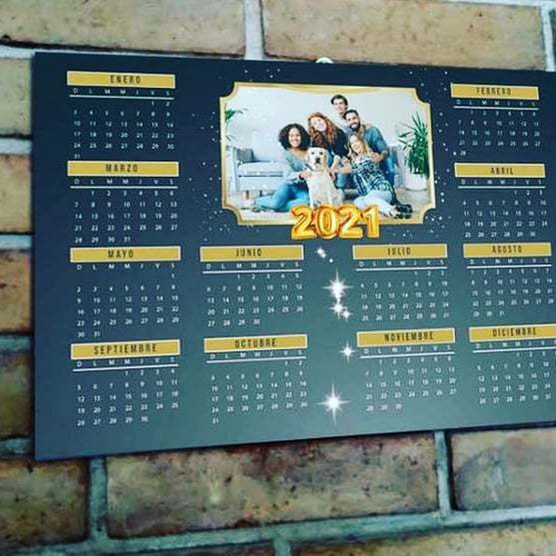 Imagen 2 de 6 de Mural Calendario 2021 Personalizado.