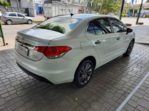 Imagen 7 de 12 de Citroen C4 Lounge S Edition