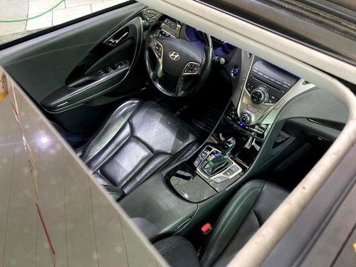 Imagem 14 de 15 de Hyundai Azera 3.0 - Teto Solar E Panorâmico
