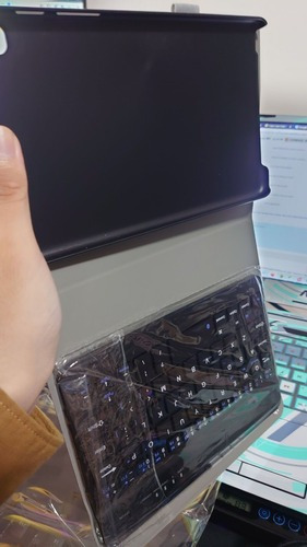 Cubierta Con Teclado Para Galaxy Tab A8.0 2019 P200 P205