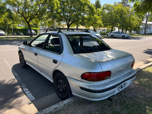 Subaru Impreza Gl1.6 - No Permuto!