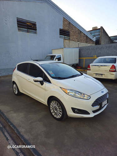 Ford Fiesta Kinetic 1.6 Titanium Powershift 120cv