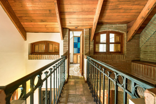 Casa Tipo Campestre Con Excelentes Terminaciones Y...