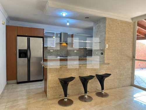 En Venta Acogedor Twonhouse En La Cuidad De Lecheria Estado Anzotegui