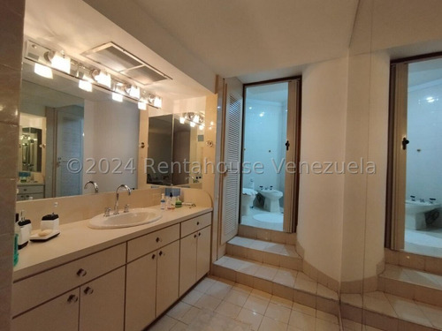 Exclusivo Apartamento En Conjunto Cerrado Con Triple Anillo De Vigilancia 25-1651