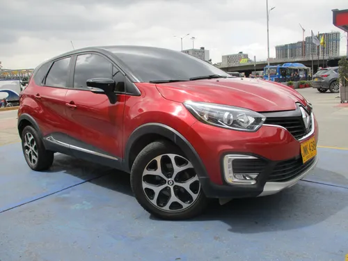 Renault Captur INTENS 4X2 2000CC AT AA
