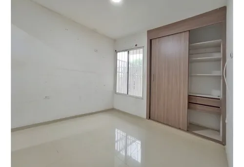 Casa En Venta En Los Almendros, Soledad