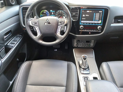 Imagen 7 de 15 de Mitsubishi Outlander Limited Phve 2021