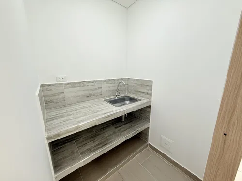 Local En Venta En Novaterra. Cod V1541