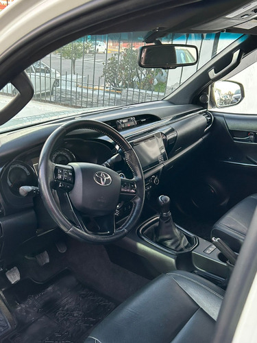 Toyota Hilux 2.8 Cd Srx 177cv 4x4