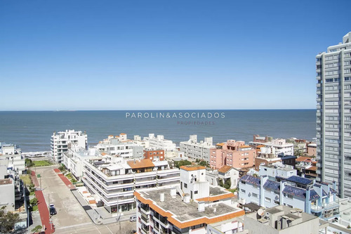 Hermoso Departamento En Venta De 2 Dormitorios Con Vista Al Mar.