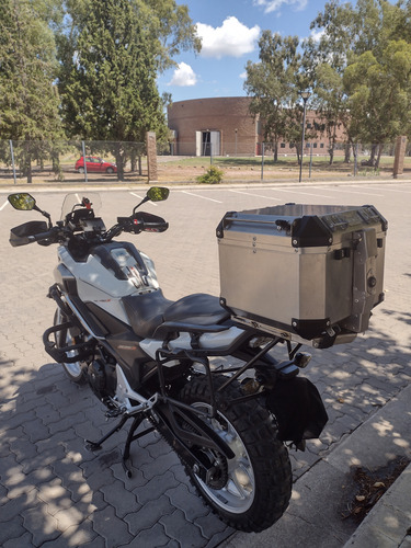 Motor Bicilindrico 750 Cc Económica De Combustible