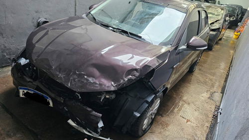 Imagen 13 de 17 de Peugeot 208 2013 Techo
