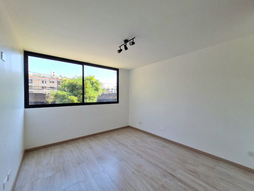 200 Uf Rebajado Remodelado Mariposa - Plaza La Alcaldesa