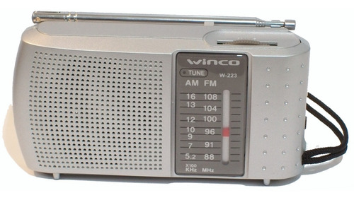 Imagen 1 de 5 de Radio Portatil A Pilas Am Fm Winco W223