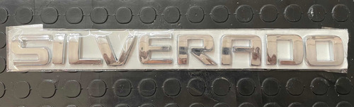 Emblema Silverado Cromo Adherible (varios Modelos)