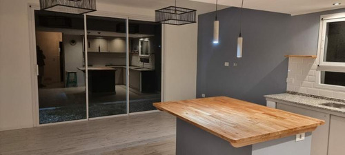 Casa En Venta - 2 Dormitorios 2 Baños - Cochera - 300mts2 - Los Reartes, Córdoba
