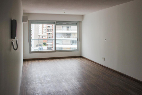 Venta Con Renta De Apartamento Monoambiente En Pocitos
