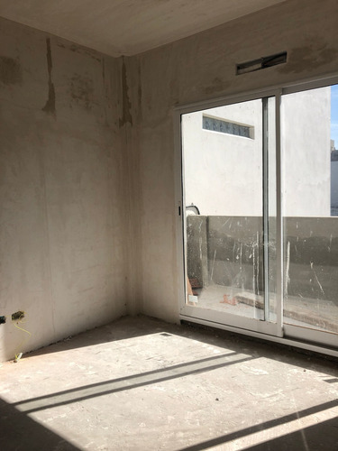 Imagen 4 de 30 de Dpto 3 Ambientes Con Balcón Y Terraza Opc Cochera
