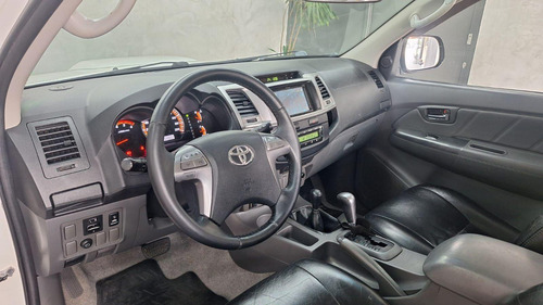 Toyota Hilux Cd4x4 Srv