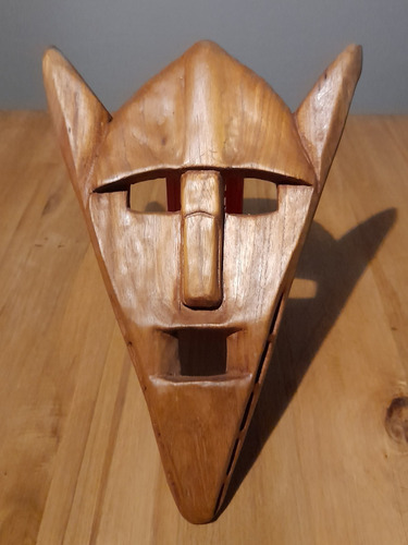 Mascara De Cedro Calada 33cm X 23cm. $4000