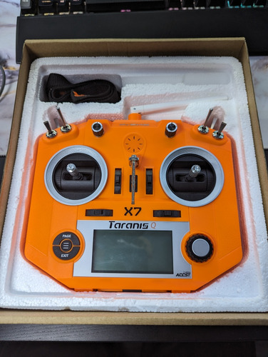 Control Remoto Frsky Taranis Q X7 16 Canales 1.5 Km (Usado)