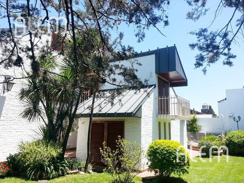 Casa - Turdera