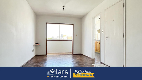 Apartamento En Venta / Cordón - Inmobiliaria Lars