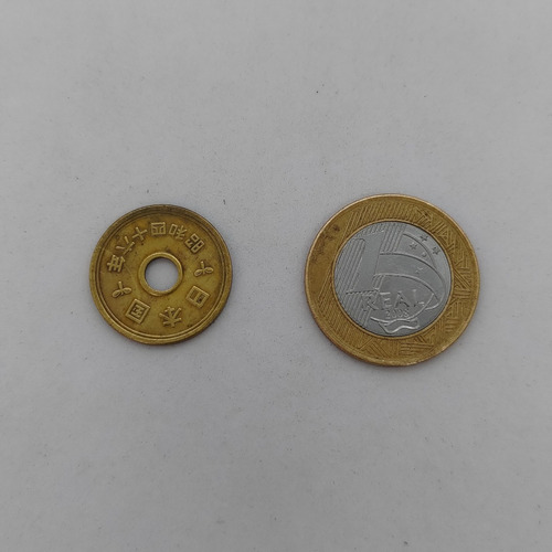 Antiga Moeda De 5 Lenes Ano 2001 Japão - 16477n (Usado)
