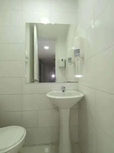 Local En Arriendo/venta En Chapinero Alto. Cod A22221