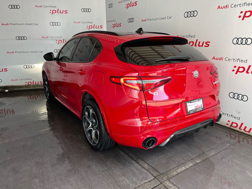 Alfa Romeo Stelvio 2.0L L4 Turbo Veloce Awd