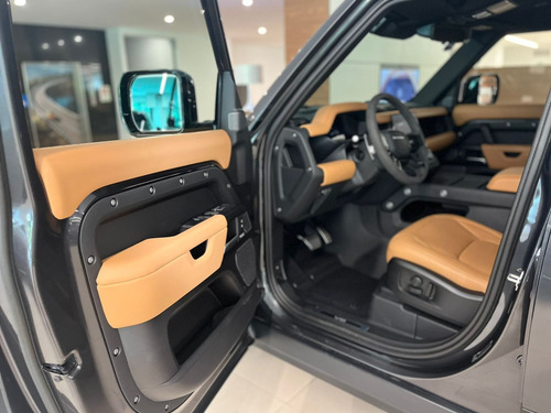 Land Rover Defender 110 V8 5.0 2023