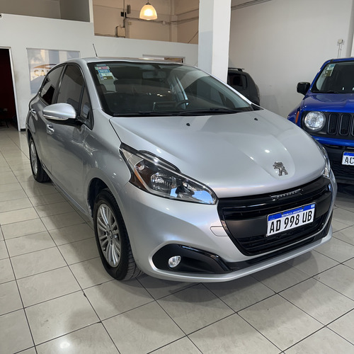 Peugeot 208 1.6 Allure