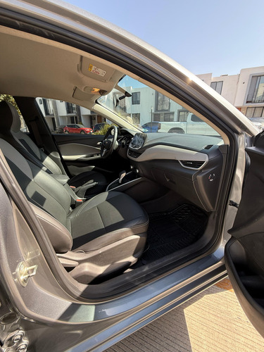 Chevrolet Onix 1.2t Premier L At