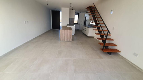 Imagen 2 de 17 de Duplex En Docta Urbanización