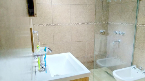 Imagen 11 de 17 de Casa En Venta En Jose Leon Suarez