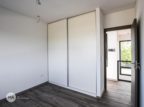 Casa 3 Dormitorios, Jardín, Piscina - Puerto Roldán Barrio Cerrado - Roldán | Venta