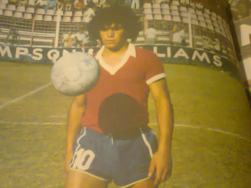 Clarin Diego Maradona El 10 Vida Y Magia Futbol Retro Kxz (Usado)