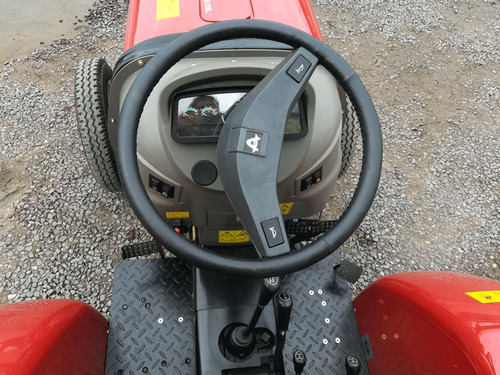 Imagen 8 de 13 de Tractor Parquero Hanomag 300p 30hp 4x2 3 Ptos 0 Km Promoción