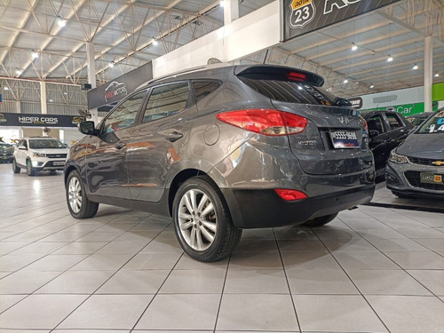 Imagem 4 de 10 de Ix35 Automat. 2016 - 83.000km
