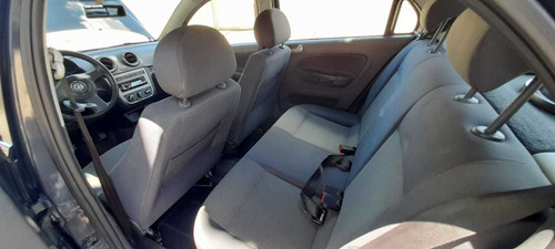 Imagem 13 de 15 de Volkswagen Gol 2013 1.0 Trend Total Flex 5p