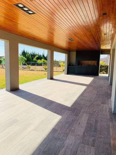 Imagen 8 de 22 de Venta Casa A Estrenar En La Cascada Country Golf